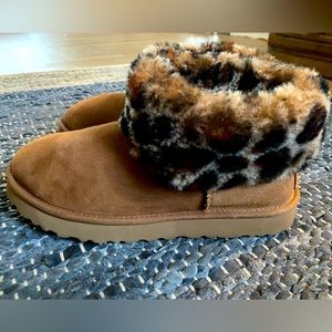 Ugg Leopard ankle Boots